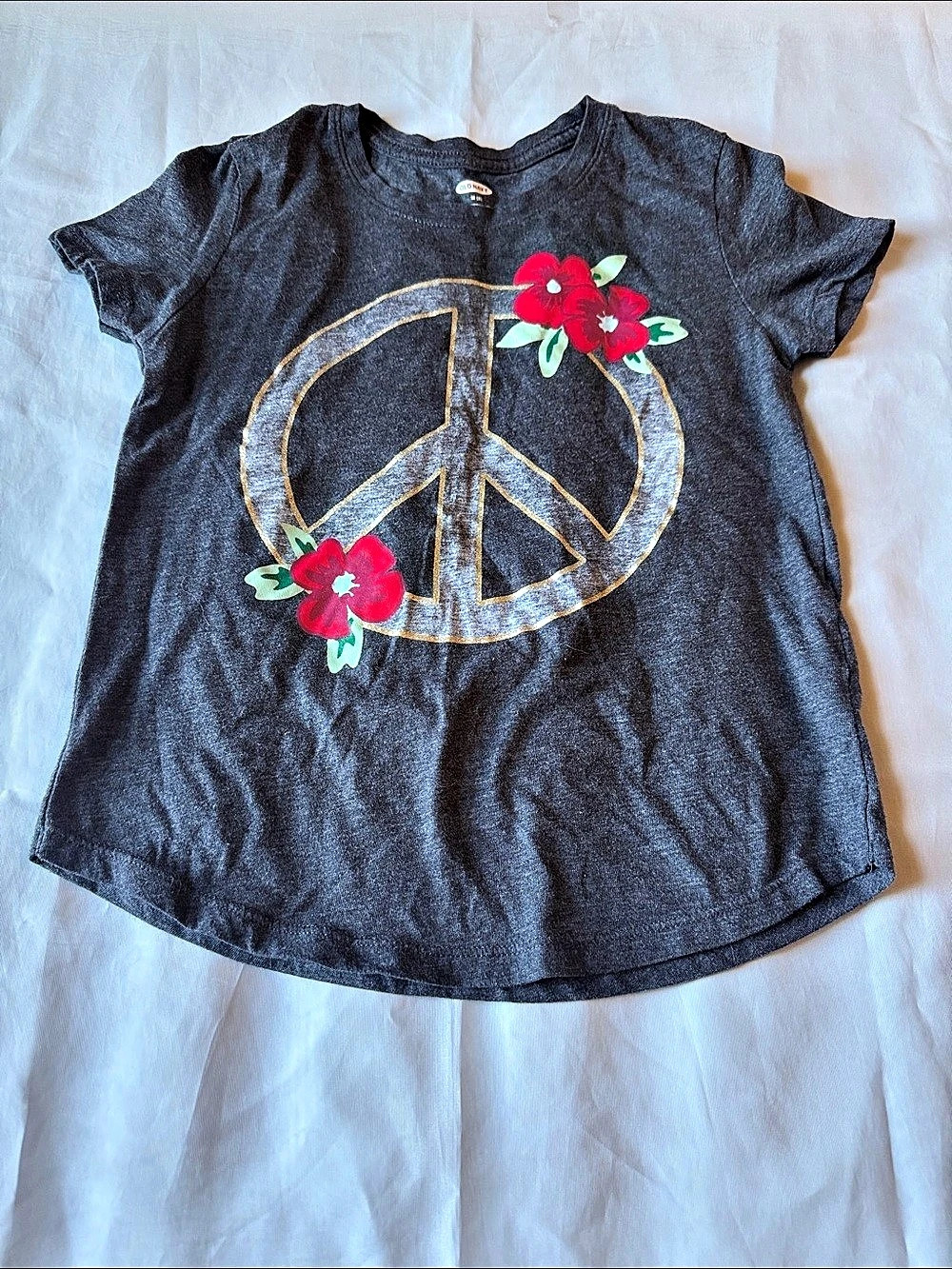 Old Navy Graphic Peace Sign Tee in Gray & Red Size Medium